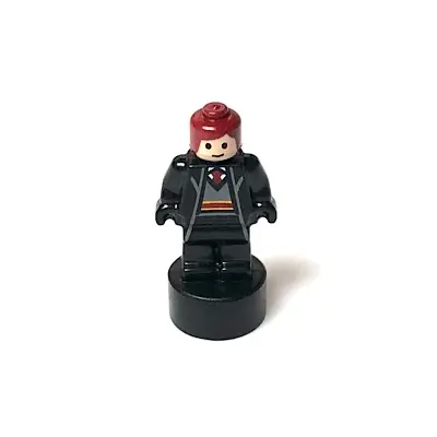  Gryffindor Student Statuette / Trophy #2, Dark Red Hair