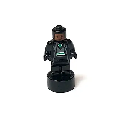  Slytherin Student Statuette / Trophy #2, Reddish Brown Face