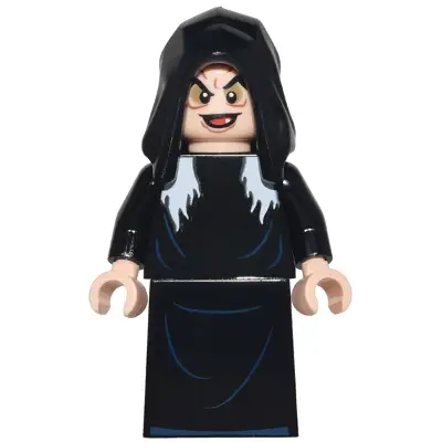  Evil Queen in Disguise