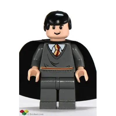 Neville Longbottom - Gryffindor Stripe Torso, Black Cape