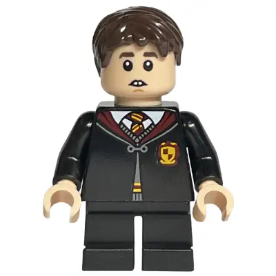  Neville Longbottom - Gryffindor Robe Clasped, Black Short Legs