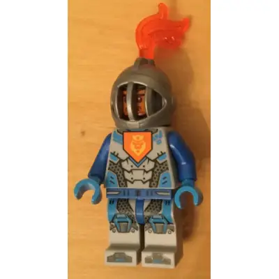  Royal Soldier / King's Guard - Flat Silver Helmet