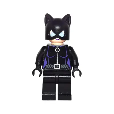  Catwoman - Black Suit with Dark Purple Trim, Dark Purple Lips