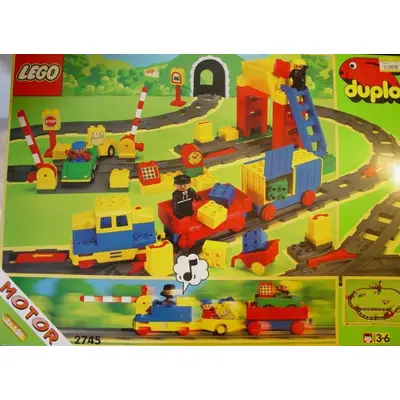 Deluxe Electric Train Set