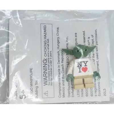 Yoda minifig, NY I Heart Torso