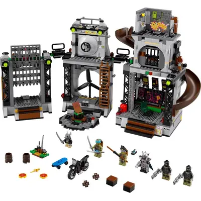 Inwazja na kryjówkę żółwi